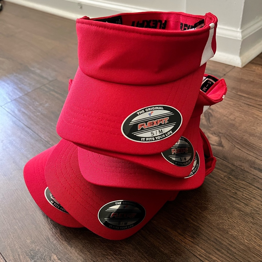 8 red visors